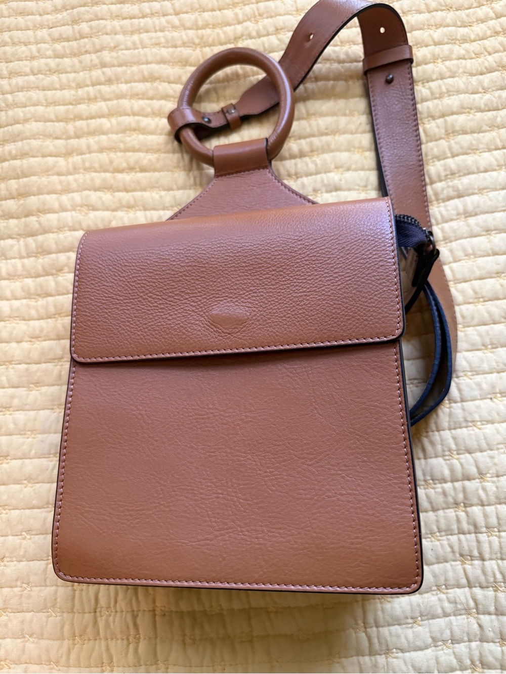 Women's Leather Crossbody Bag — camel/brown - Picture 3 of 3